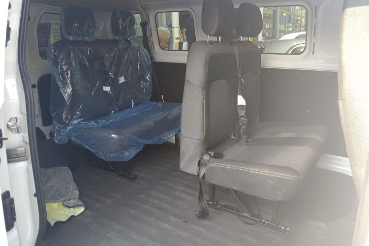 Used Karry Jiangtun E5 2024 268 km Range Open-Window 6-Seater Version
