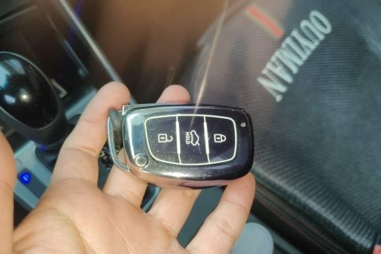 Used Hyundai Elantra (5th Generation / Langdong) 2016 1.6L Automatic Prestige Model