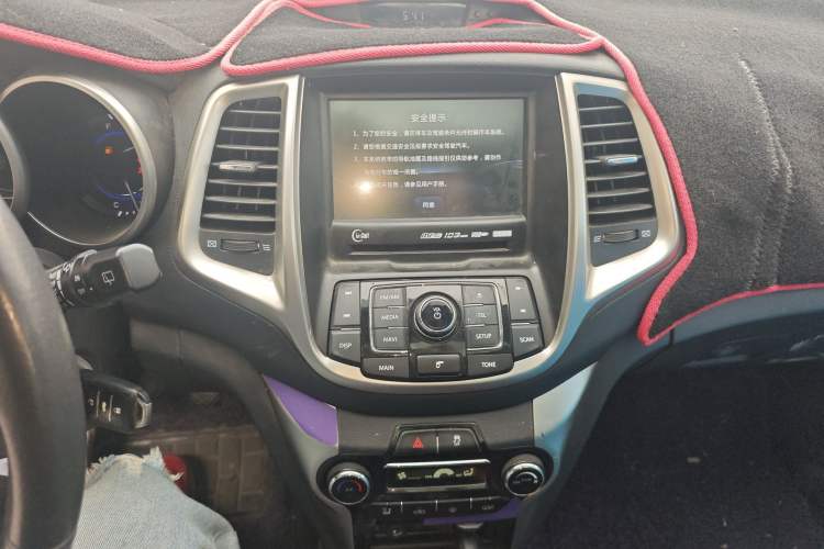 Used CHANGAN Eado 2013 1.6L Manual Junkuo Model China IV Standard Audio And AC Panel