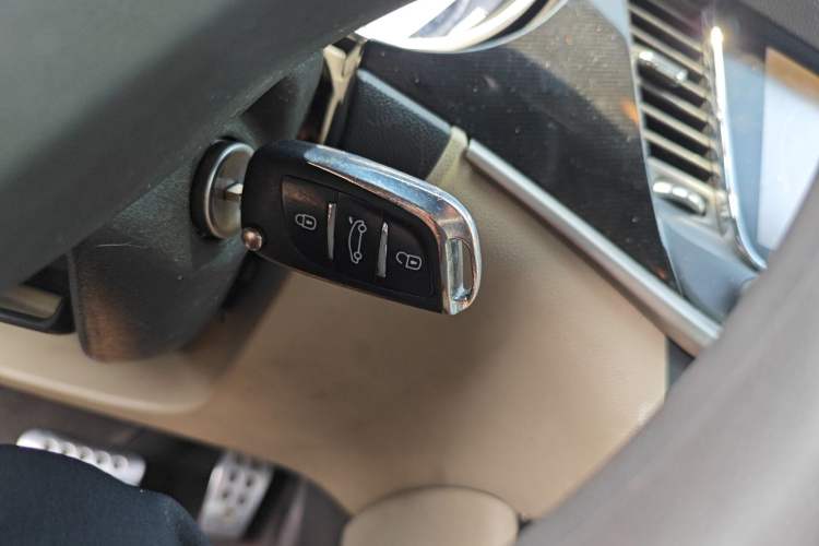 Used Buick Verano 2015 Sedan 15S Automatic Leading Model Vehicle Key