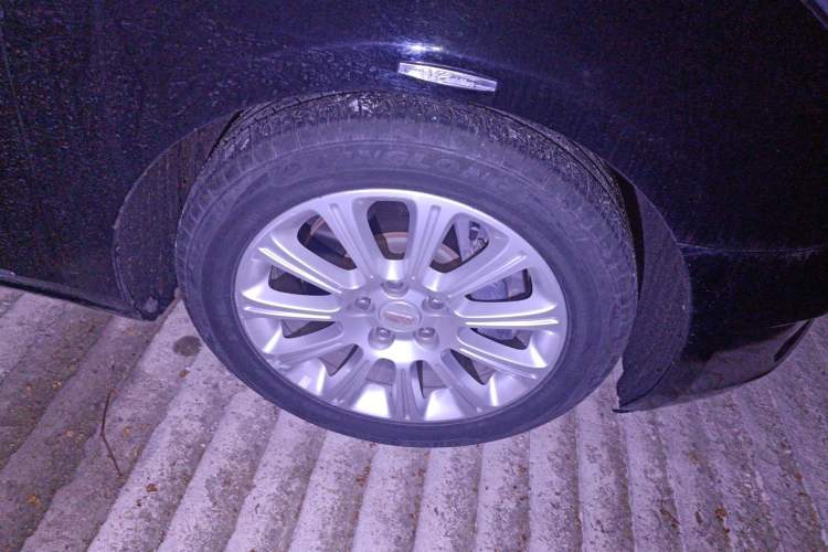 Used Cadillac XTS 2013 28T Luxury Model
