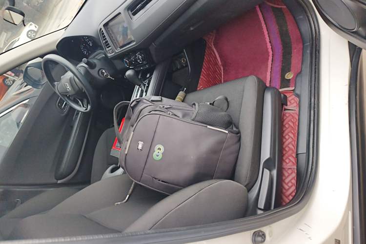 Used Honda Vezel 2020 1.5L CVT Elite Edition
