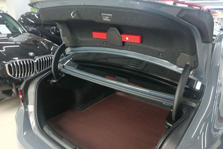 Used BMW i5 2024 eDrive 35L Luxury Package