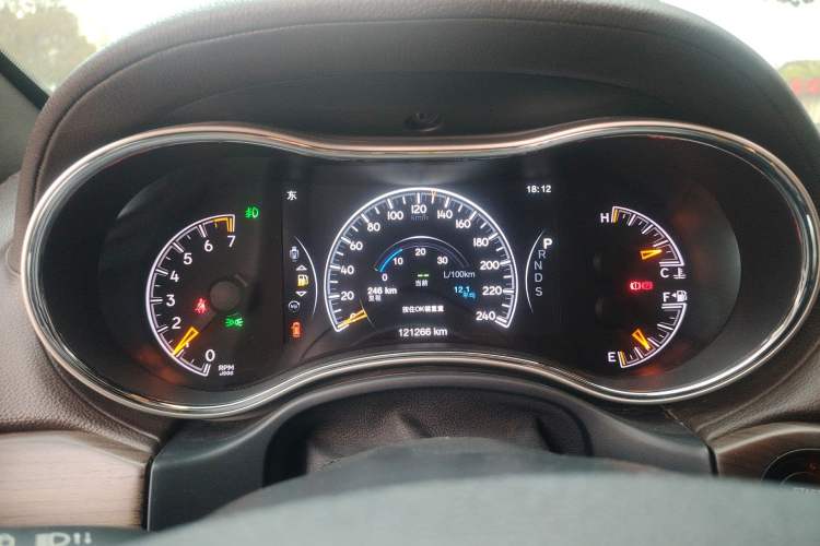 Used Jeep Grand Cherokee 2015 3.6L Luxury Navigation Edition
