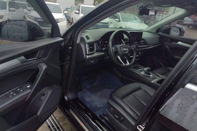 Used Audi Q5L 2018 45 TFSI Prestige Fashion Edition China V Emission Standard Driver Seat