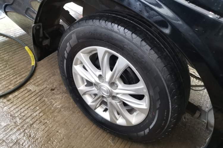 Used FORTHING Lingzhi 2020 M5L 2.0L Luxury 7-Seater Right Rear Wheel Hub