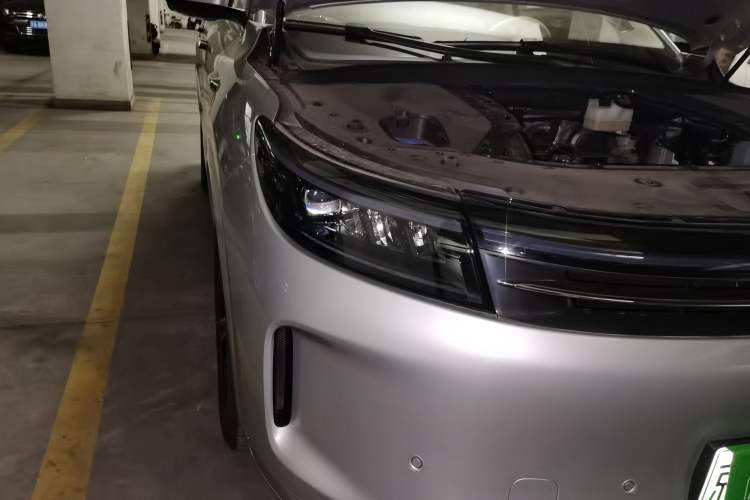 Used Hima AITO M7 2024 1.5T Intelligent Driving Rear-Drive Pro Version 5 Seats Right Front Headlight