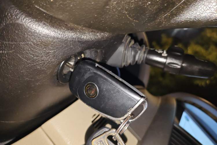 Used Buick Excelle 2015 1.5L Manual Classic Trim Vehicle Key