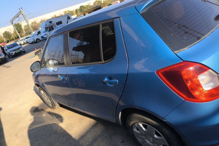 Used Skoda Fabia 2014 1.4L Automatic Crystal Edition
