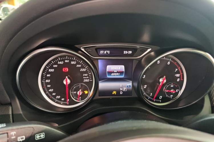 Used Mercedes-Benz GLA 2018 GLA 200 Fashion Model Instrument Cluster