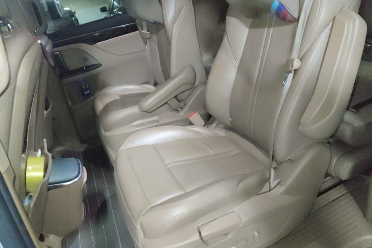 Used Buick GL8 2017 ES 28T Luxury Model China V Standard Left Rear Seat