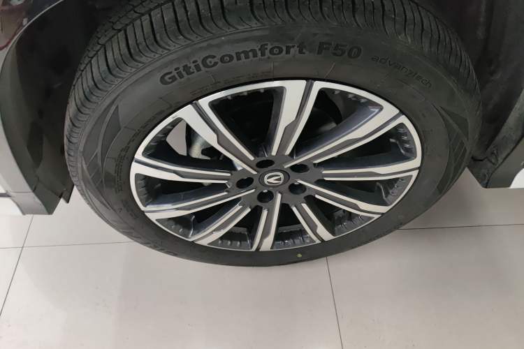 Used Changan CS75 PLUS 2024 3rd Generation Champion Edition 1.5T Intelligent Drive Dynamic Model
