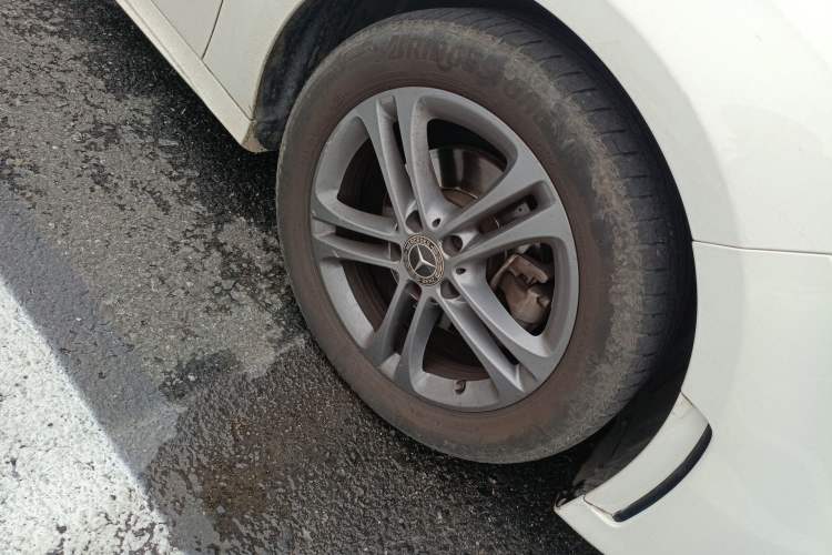 Used Mercedes-Benz A-Class 2021 Restyled A 180 L Sport Sedan Right Front Wheel Hub