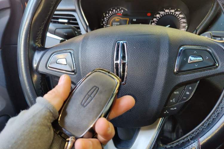 Used Lincoln MKC 2018 2.0T Two-Wheel Drive Deluxe Edition