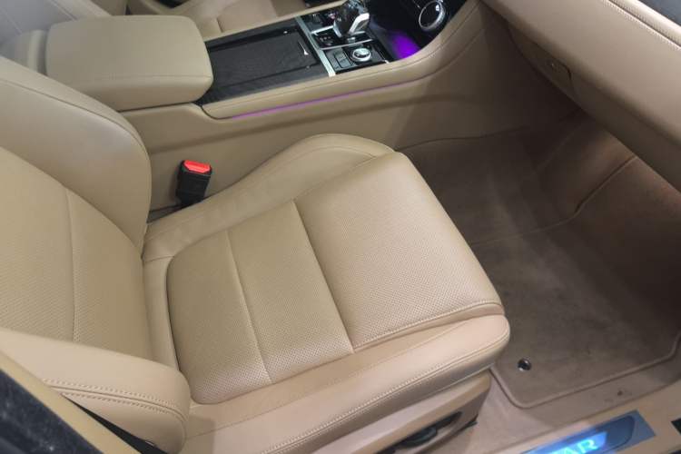 Used Jaguar XFL 2024 2.0T P250 Two-Wheel Drive Prestige Luxury Edition
