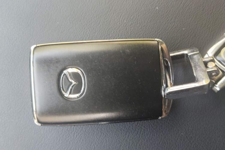 Used Mazda 3 Axela 2020 2.0L Automatic Zhiya Edition Vehicle Key