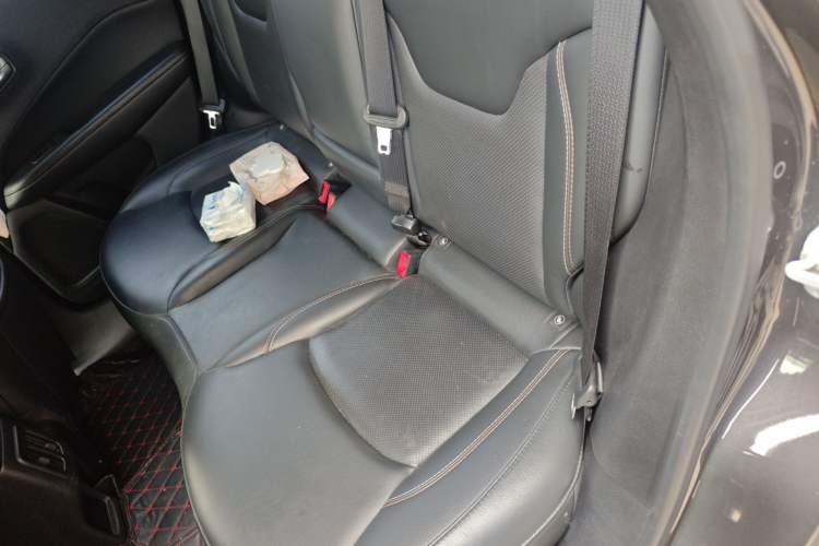 Used Jeep Compass 2017 200T Automatic Family Edition
