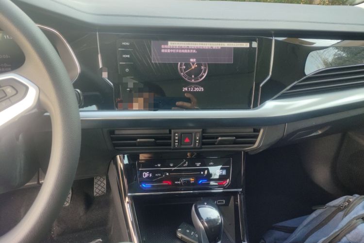 Used Volkswagen Passat New Energy 2025 430 PHEV Hybrid Business Edition Audio And AC Panel