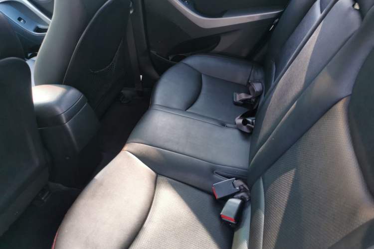 Used Hyundai Elantra (5th Generation / Langdong) 2015 1.6L Automatic Leading Model