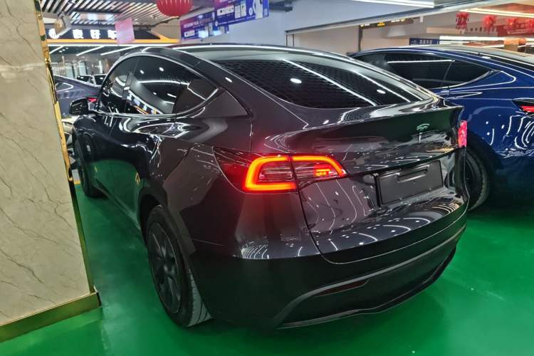 Used Tesla Model Y 2024 Rear-Wheel-Drive Version
