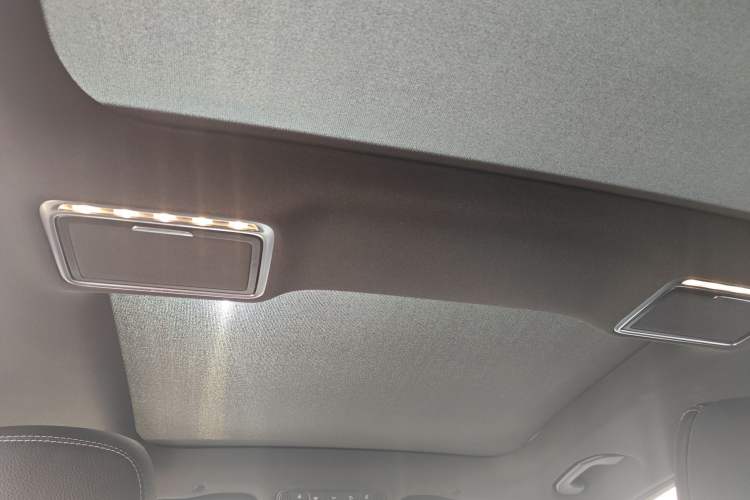 Used Mercedes-Benz GLC 2021 GLC 300 L 4MATIC Dynamic Model