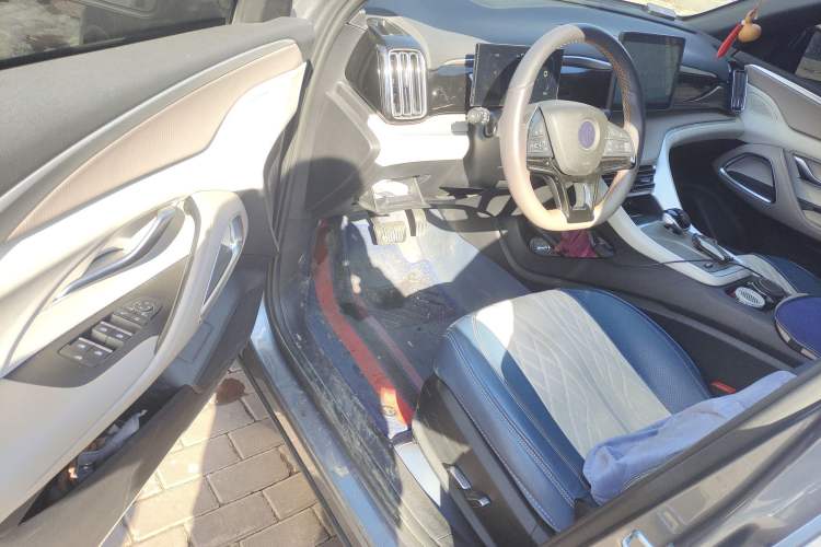 Used BYD Song Pro New Energy 2024 HONOR Edition DM-i 71KM Navigation Model