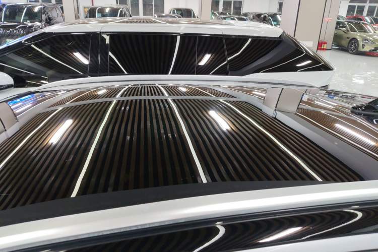 Used Volkswagen ID.4 X 2022 Pure Long-Range Version Roof