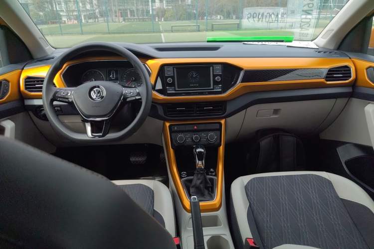 Used Volkswagen T-Cross 2020 1.5L Automatic Comfort Edition Center Console