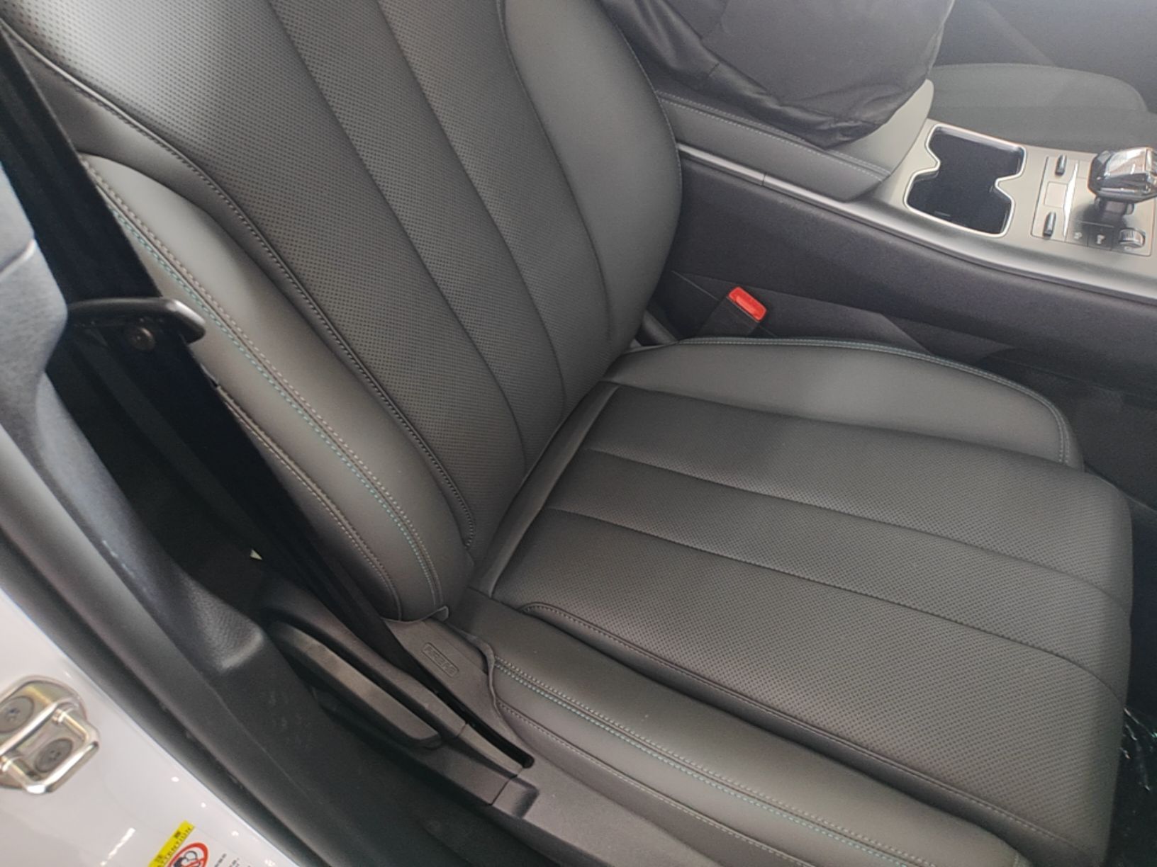 BYD Song Pro New Energy 2025 2nd Generation Intelligent Driving Version DM-i 75KM Leading Edition — снимка 19