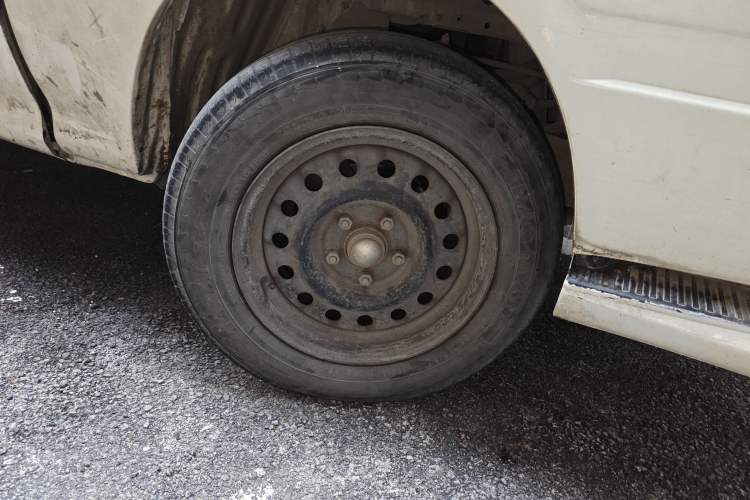 Used King Long Golden Way 2016 2.0L Value-Plus Edition 4G20