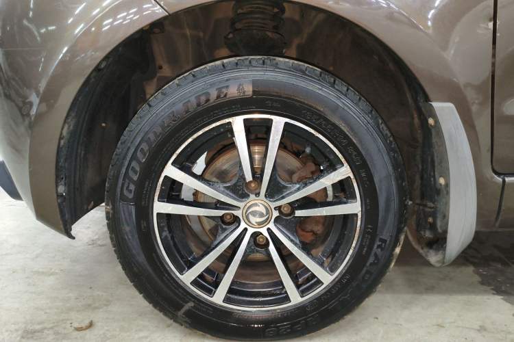 Used Dongfeng Fengon 330 2014 1.5L Manual Utility Version DK15
