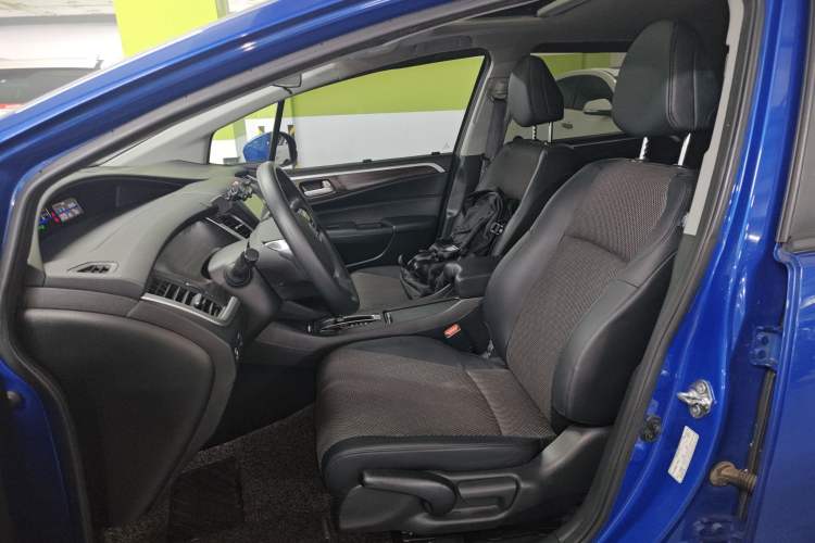 Used Honda Jade 2017 1.8L automatic Comfort version 5 seats
