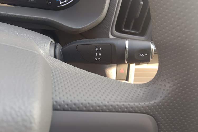 Used Karry Jiangtun E5 2024 268 km Range Open-Window 6-Seater Version
