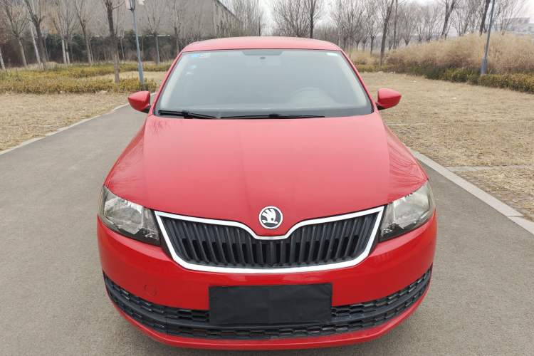 Used Skoda Rapid Spaceback 2014 1.6L Manual Enjoyment Edition