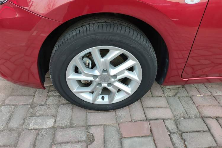 Used Nissan Tiida 2021 1.6L CVT Cool Edition
