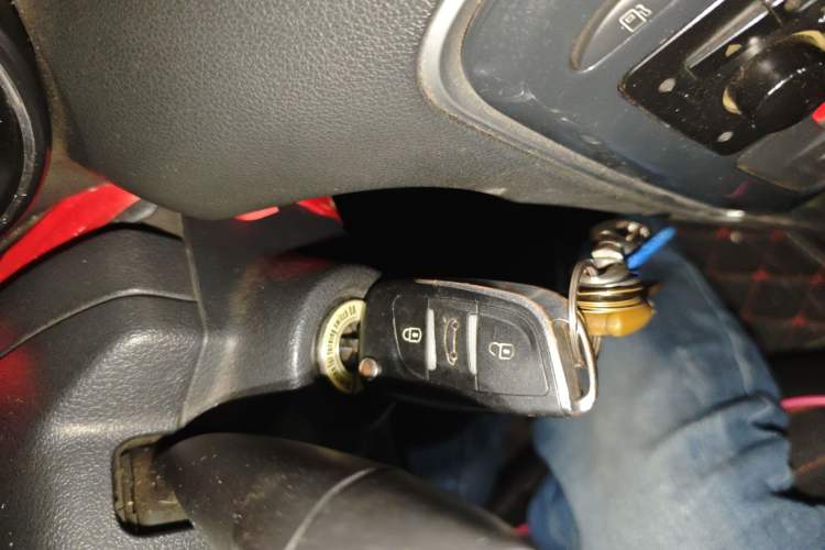 Used Peugeot 308 2012 1.6L Manual Fashion Edition