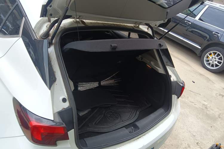 Used Buick Verano 2016 Hatchback 15S Automatic Leading Model