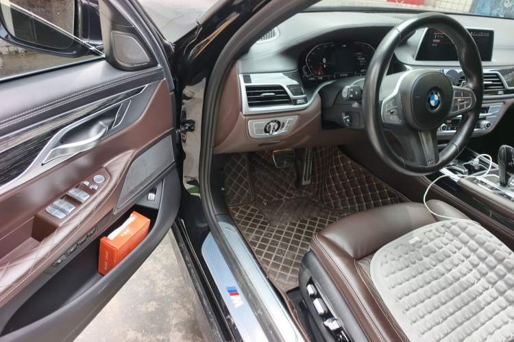 Used BMW 7 Series 2021 740Li Leading Model M Sport Package