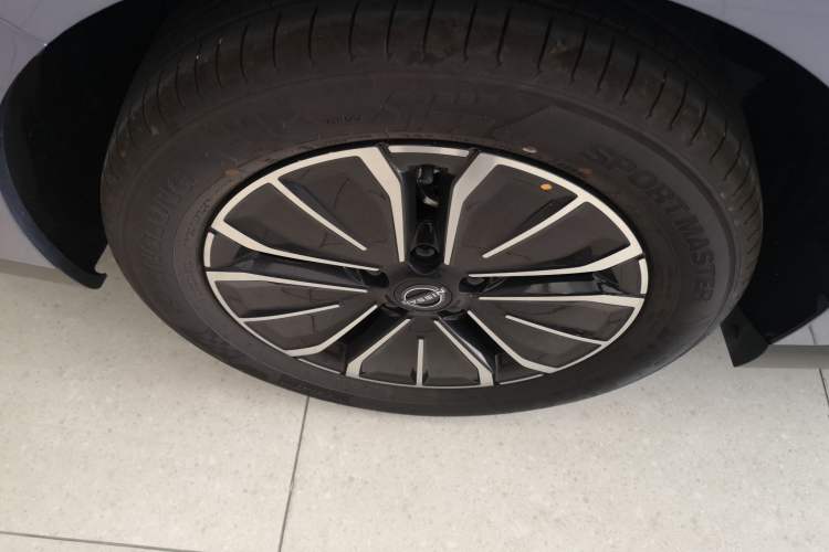 Used Nissan N6 2026 Model 180 Max Right Rear Wheel Hub