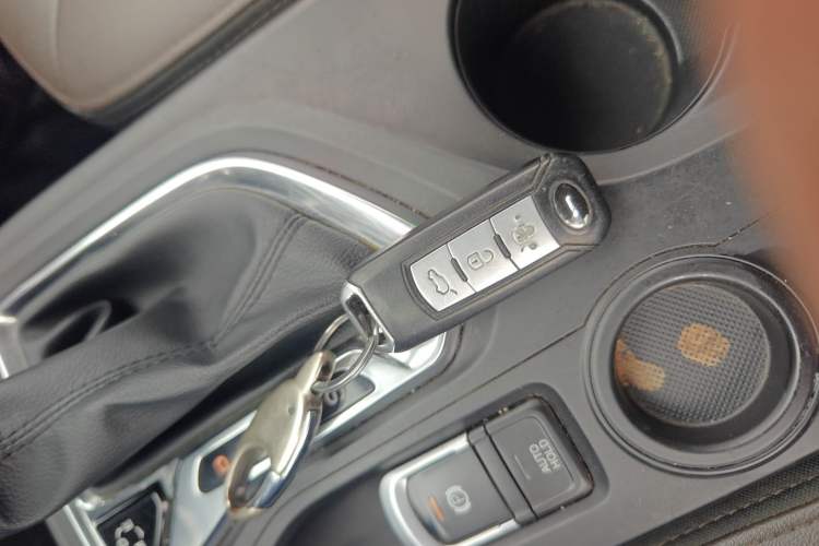 Used GAC Trumpchi GS4 2017 235T Automatic Two-Wheel Drive Luxury Smart Connectivity Version
