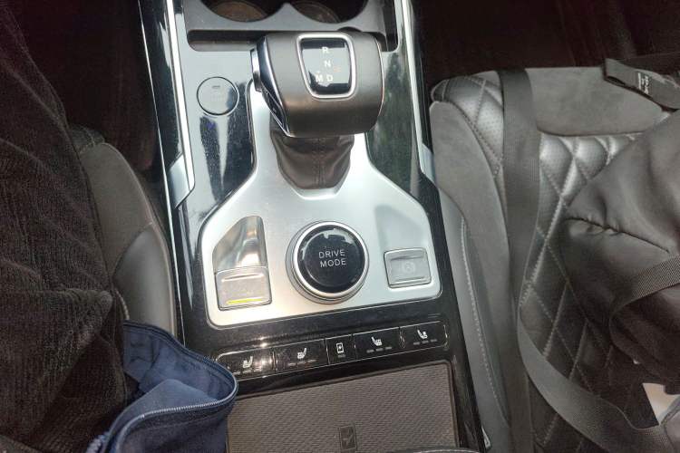 Used Hongqi HS5 2019 2.0T Smart Connect Flagship All-Wheel-Drive Version
