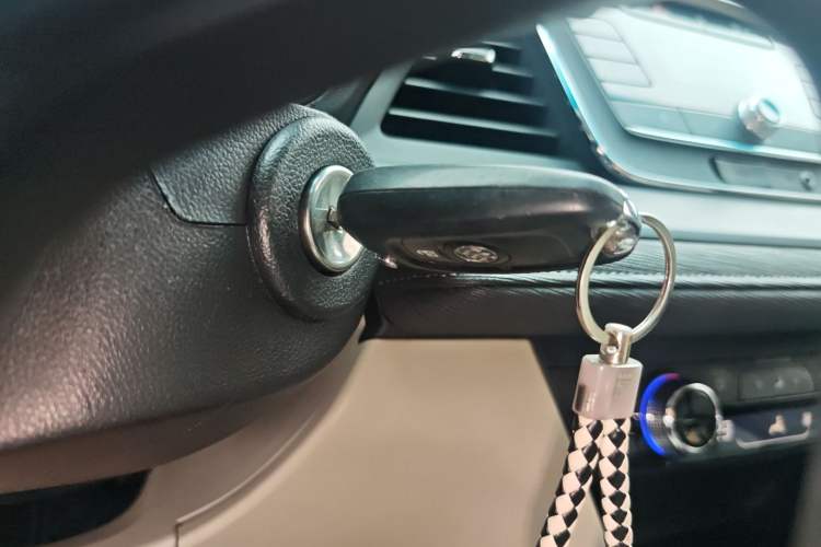 Used Buick GL6 2019 18T 6-Seater Elite Version China VI Standard