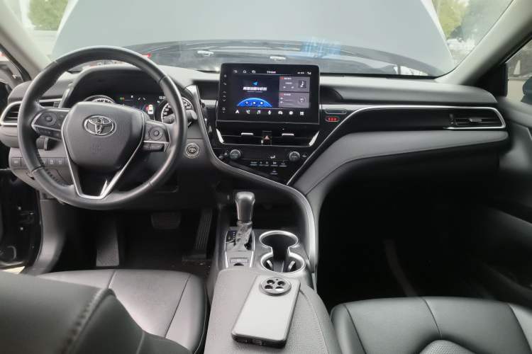 Used Toyota Camry 2023 2.0G Luxury Edition