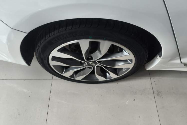 Used Kia K5 2015 2.0L Automatic LUX
