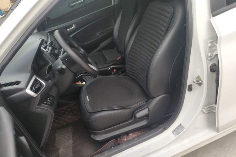 Used Hyundai Verna (older generation) 2017 1.4L Manual Refreshed Version China V Standard
