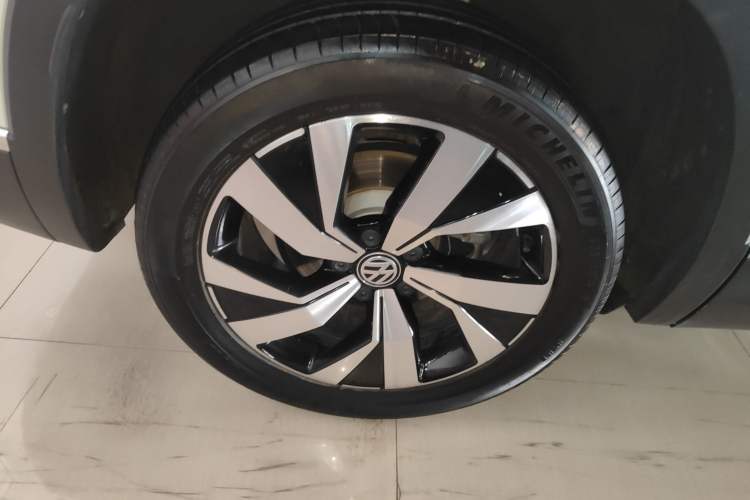 Used Volkswagen Tayron 2020 330TSI Two-Wheel Drive Luxury Smart Connectivity Version