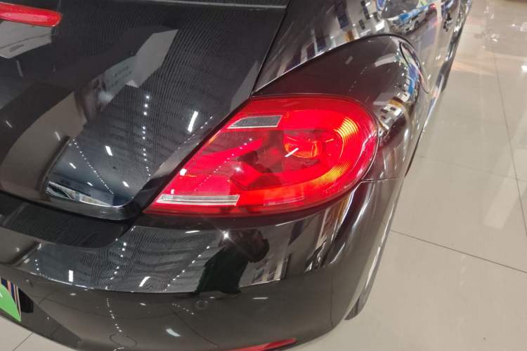 Used Volkswagen Beetle 2015 180TSI model
