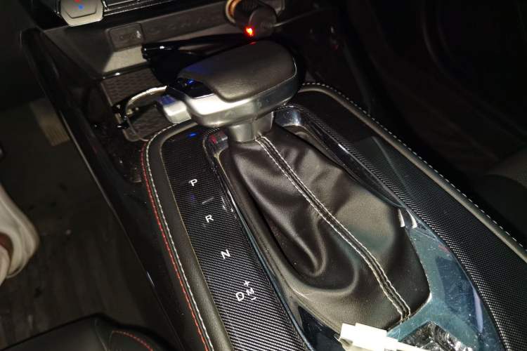 Used CHANGAN OSHAN X5 2021 1.6L CVT Comfort Model Gear Lever