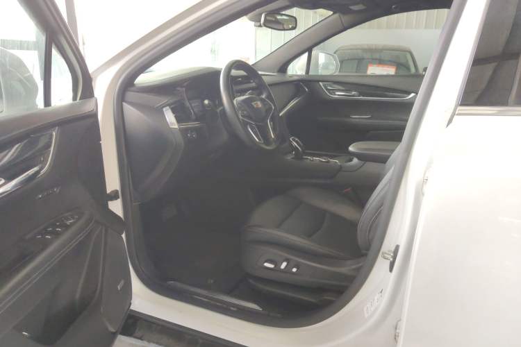 Used Cadillac XT5 2020 28T Luxury Version
