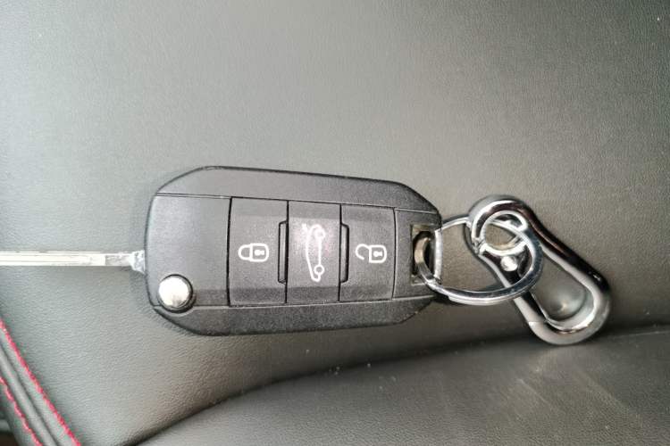 Used Peugeot 2008 2018 1.6L Automatic Fashion Edition